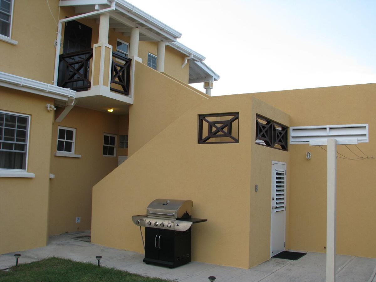 Apartments In Maya'S Bajan Villas Christ Church Exterior foto